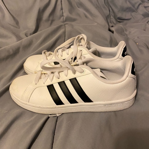 Adidas Cloud Foam women’s shoes Size 7.5 - Picture 1 of 6